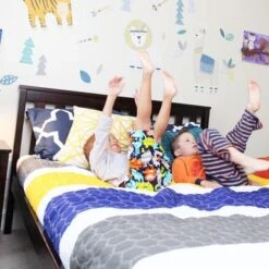 Max And Lily Full Size Platform Bed - White 28 Max And Lily Full Size Platform Bed - White -Furniture Kids Store 98684d6d 3fc9 4d1e 9e1a 56d35767330f